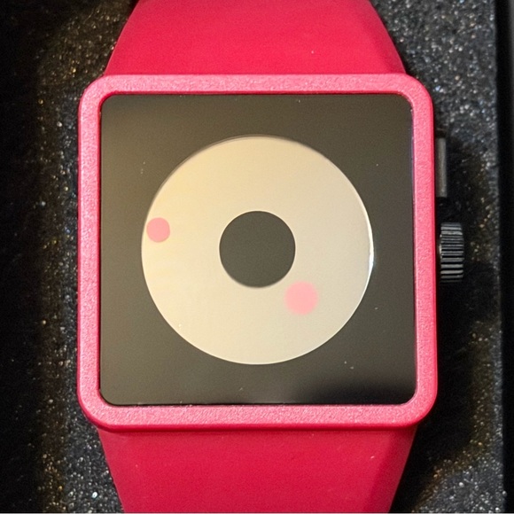 Nixon The Newton 